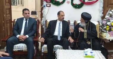 محافظ سوهاج خلال التهنئة بعيد الميلاد: وحدة المصريين أقوى من محاولات التفرقة