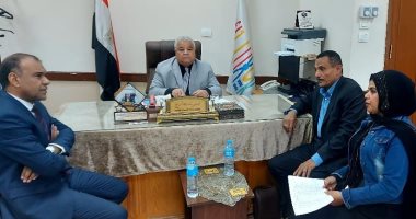 هيئة تعليم الكبار بالأقصر تناقش استهداف 4984 دارسا بملف محو الأمية