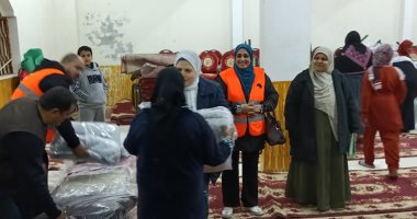 توزيع مساعدات عينية وبطاطين على عدد من الأُسر الأولى بالرعاية بالإسماعيلية