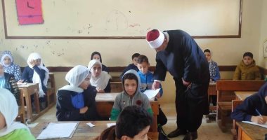 رئيس منطقة شمال سيناء الأزهرية يتابع امتحانات النقل بمعهد العريش القديم