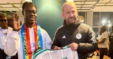 الاتحاد الجزائري يكرم مشجع الكونغو