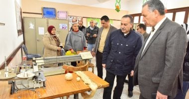 محافظ أسيوط يتفقد مدرسة الأمل الفنية الثانوية بنات للصم وضعاف السمع