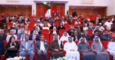 رابع أمسيات الشارقة للشعر العربي.. قصائد تحتشد بالجمال وتحتفي بالفكرة