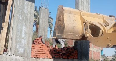 زراعة سوهاج: إزالة فورية لبناء مخالف على أرض زراعية بإحدى قرى مركز المنشأة