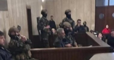 تداول صور مسربة من جلسة محاكمة فضل شاكر