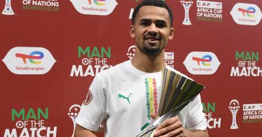 اليمان نداى لاعب السنغال