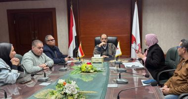 محافظ سوهاج يتابع مقترح التطوير التنفيذي لشارع المحطة وفق الهوية البصرية