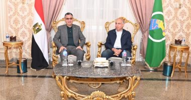 محافظ المنيا يستقبل وزير التموين في جولة ميدانية للسوق الواحد وعدد من المشروعات