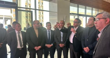 رئيس الوزراء خلال جولته فى مستشفى بولاق الدكرور