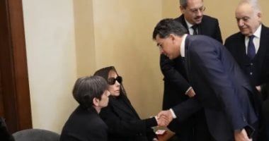 وزير الإعلام اللبنانى معزيًا فيروز: فى صمتك نتعلم الصبر