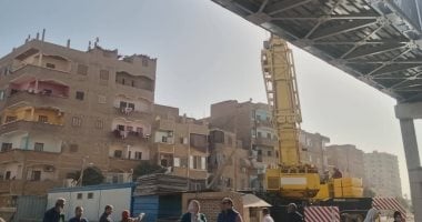 محافظ سوهاج: الانتهاء من تركيب الجسم المعدني لكوبري المشاه بمنطقة الثلاث كباري