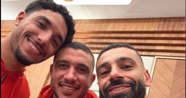 سيلفي محمد صلاح وربيعة ومرموش 