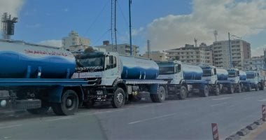 «مياه مطروح»: استعدادات مكثفة بأسطول سيارات ومعدات للتعامل مع الأمطار.. صور