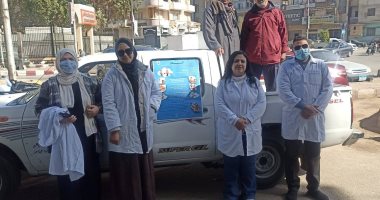 تحصين 21 كلب شارع ضد السعار بسوهاج.. صور