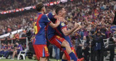 احتفال برشلونة باحد الاهداف امام ريال مدريد