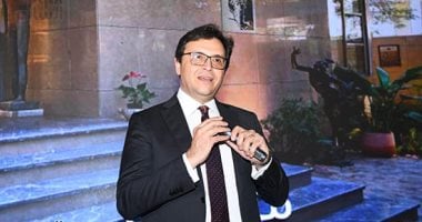 أحمد هنو من متحف فاروق حسنى: الفنان صعبها علينا كتير