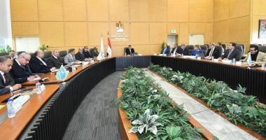 وزير الإسكان يتابع الموقف التنفيذي لمشروعات "حياة كريمة" لتطوير قرى الريف المصري