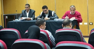 نائب محافظ الأقصر يبحث 32 شكوى خلال لقاء اليوم المفتوح مع المواطنين.. صور