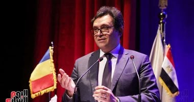 وزير الثقافة يعلن تفاصيل معرض القاهرة الدولي للكتاب ويطلق مبادرة مكتبة لكل بيت