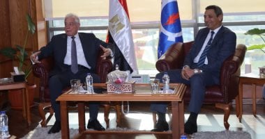 محافظ السويس يستقبل مستشار رئيس الجمهورية للتنمية المحلية 