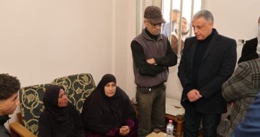 احترق منزلهم.. محافظ الإسماعيليه يوجه باستضافة أسرة فى قرية سياحية