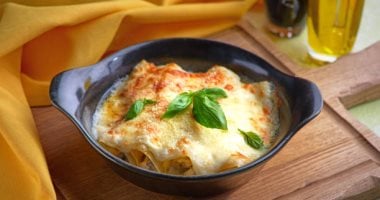 طريقة عمل بشاميل صدور الدجاج بخلطة الجبن 