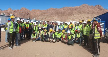 العمل تُطلق مبادرة "سلامتك تهمنا" بموقع مشروع التجلى الأعظم بسانت كاترين