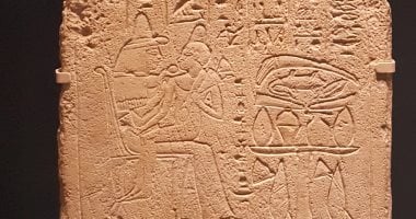 من عصر قدماء المصريين.. شاهد لوحة جنائزية للطفل ميريسخمت