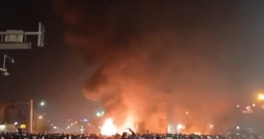 العالم هذا المساء.. شركة لوفتهانزا الألمانية تبلغ موظفيها بالاستعداد لمغادرة إسرائيل.. والاحتجاجات تتواصل في إيران وسط مخاوف من تصعيد عسكري.. والعاصفة الثلجية غوريتي تضرب ألمانيا.. صور