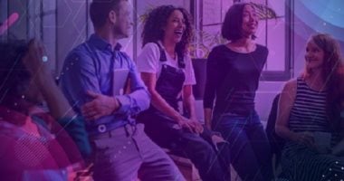 6 سمات يتمتع بها جيل زد وتميزه عن الأجيال الأخرى.. أبرزها المرونة