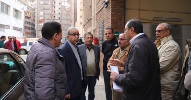 رئيس شركة الصرف الصحى بالإسكندرية يتفقد محطتى رفع 3 و6 لمتابعة سير العمل