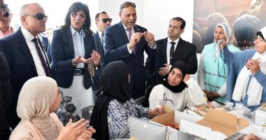 وزير العمل ومحافظ الأقصر يشهدان تدشين مبادرة تمكين لدعم الشباب.. صور  