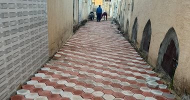 رصف شوارع المقابر بالأنترلوك