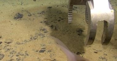 اليابان تحفر قاع المحيط بـ6 كلم للسيطرة على المعادن النادرة 