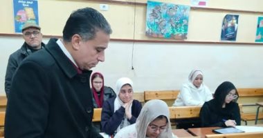 وكيل تعليم الجيزة يتابع أعمال الامتحانات بالدقى: الانضباط والدقة خط أحمر