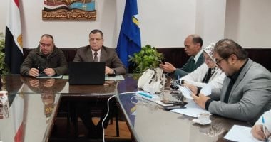 وكيل تعليم دمياط يتفقد لجان الإعدادية بأول أيام الامتحانات.. فيديو