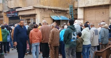 تشييع جثمان الفنان محمد الإمام من مسجد النصر بالإسكندرية.. صور