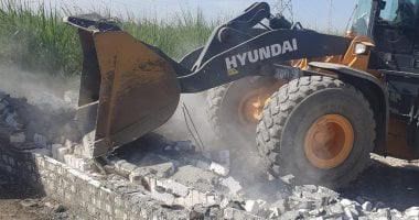 محافظ سوهاج: إزالة 196 حالة تعد على أملاك الدولة والأراضى الزراعية