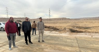 رئيس مياه القناة يتابع أعمال الصيانة لخط طرد رافع مياه السماد 500 مم بالسويس