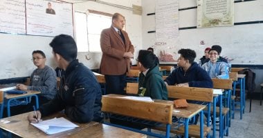 وكيل تعليم قنا يتابع امتحانات الشهادة الإعدادية