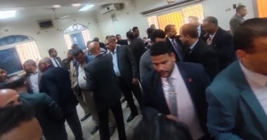 محكمة إسنا تشهد إقبالا كثيفا من المحامين للتصويت في آخر ساعة بانتخابات النقابة الفرعية