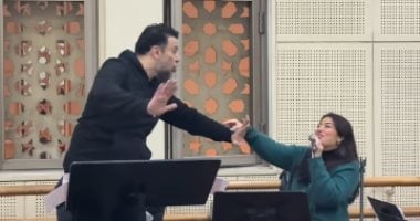 غادة رجب تنتهى من البروفة النهائية لحفلها غدا بالأوبرا 