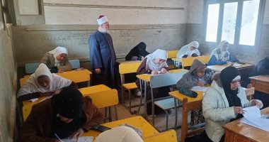 رئيس سوهاج الأزهرية يتفقد لجان امتحانات الشهادتين الابتدائية والإعدادية بالمنشاة