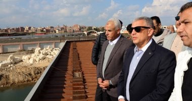 محافظ الإسماعيلية يتفقد كوبري ترعة بورسعيد وطريق بر أيمن بالقنطرة غرب