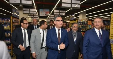 وزير التموين يعلن طرح السلع الأساسية بأسعار مخفضة.. التفاصيل
