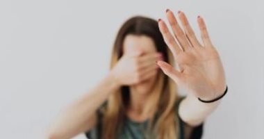 5 أبراج لا يجيدون التعبير عن مشاعرهم بالكلام.. برج الجدى فى المقدمة