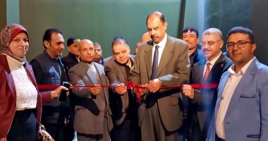 محافظ سوهاج يفتتح معرض مكتشفات الآثاريين المصريين بالمتحف القومي