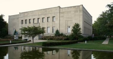 من متاحف الفن إلى زنزانة السجن.. سقوط لص لوحات وأرهول وبولوك