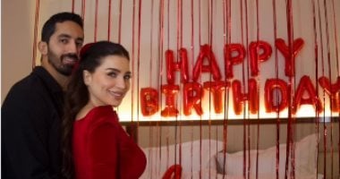 رومانسية مى عز الدين وزوجها فى عيد ميلادها 
