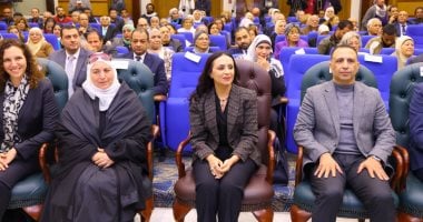 اليوم العالمى لكبار السن.. وزيرة التضامن: ملف الرواد ضمن صدارة أولويات الدولة.. مايا مرسى: دعم الرعاية الصحية والاجتماعية ضمن مظلة الحماية الاجتماعية.. وفرق ميدانية لرصد دور المسنين المخالفة وحماية النزلاء